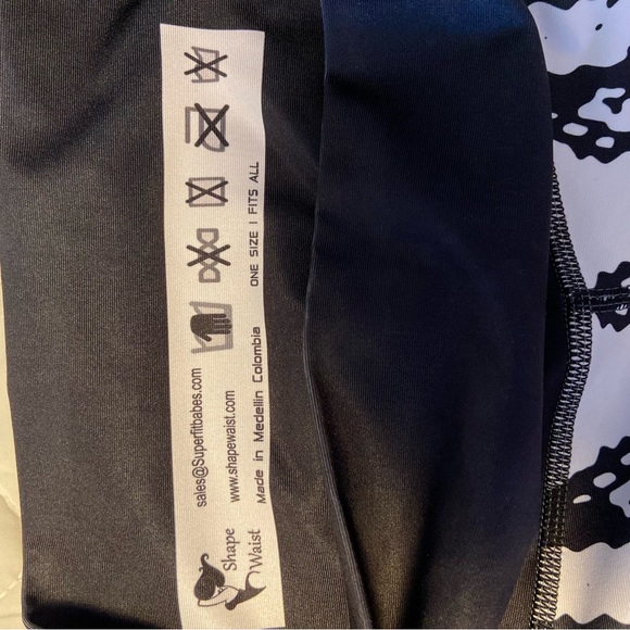 Workout Leggings - Picture 2 of 2